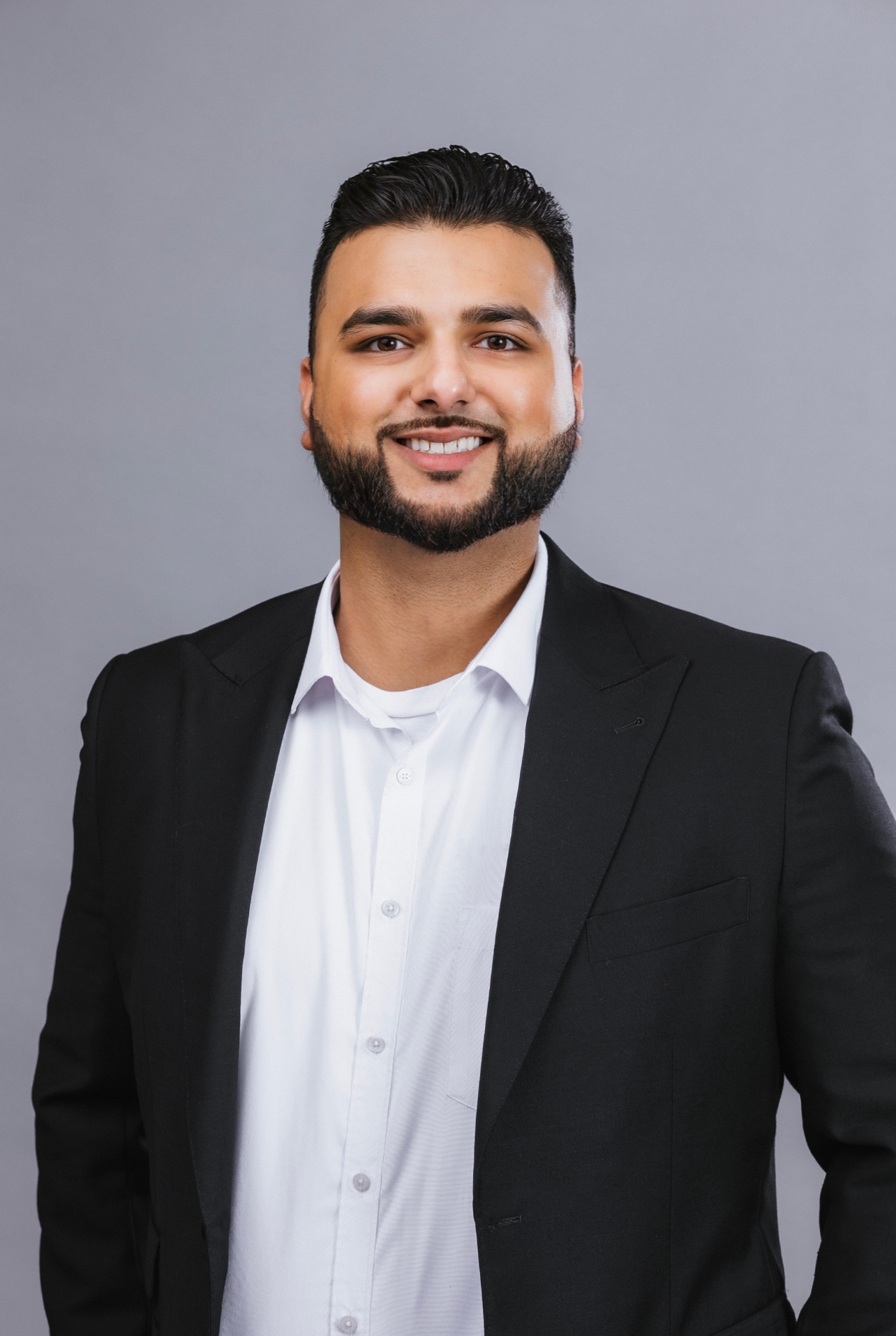 Karan Gill, Investco Financial advisor